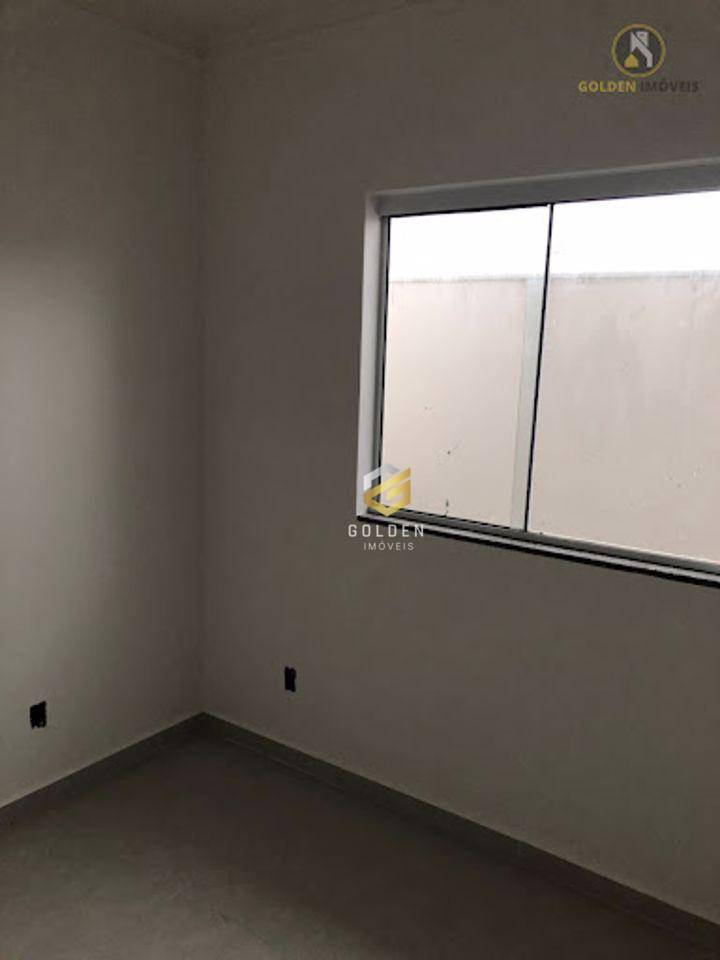 Casa à venda com 3 quartos, 102m² - Foto 14