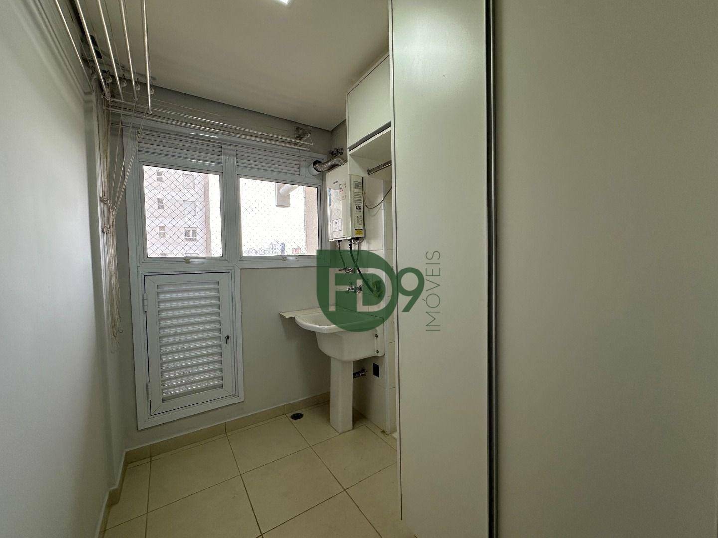 Apartamento à venda com 3 quartos, 121m² - Foto 17