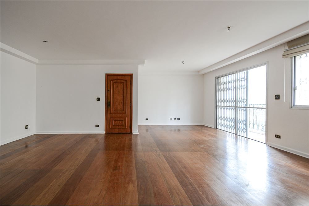 Apartamento à venda com 3 quartos, 161m² - Foto 28