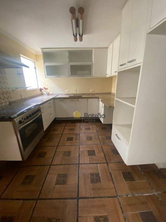 Casa à venda e aluguel com 3 quartos, 500m² - Foto 18