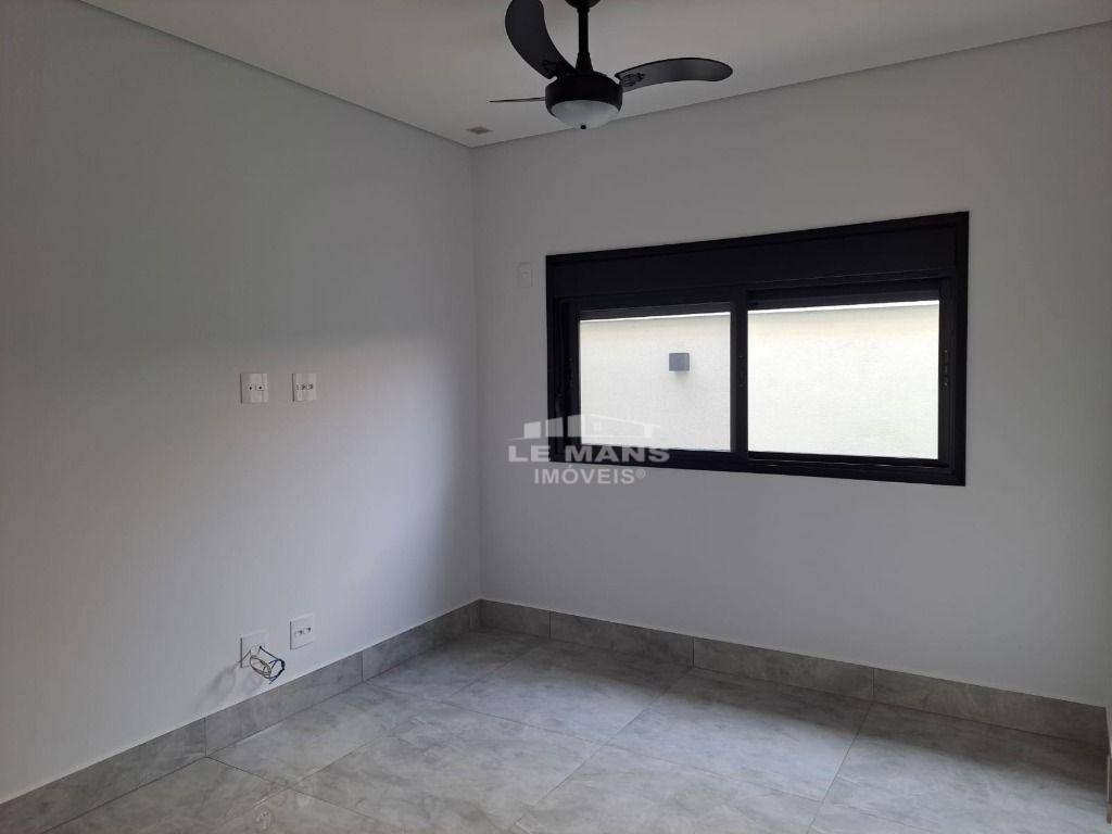 Casa de Condomínio à venda com 3 quartos, 234m² - Foto 17