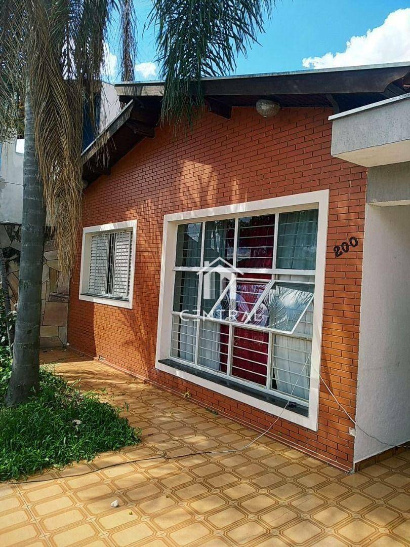 Casa à venda com 3 quartos, 150m² - Foto 1