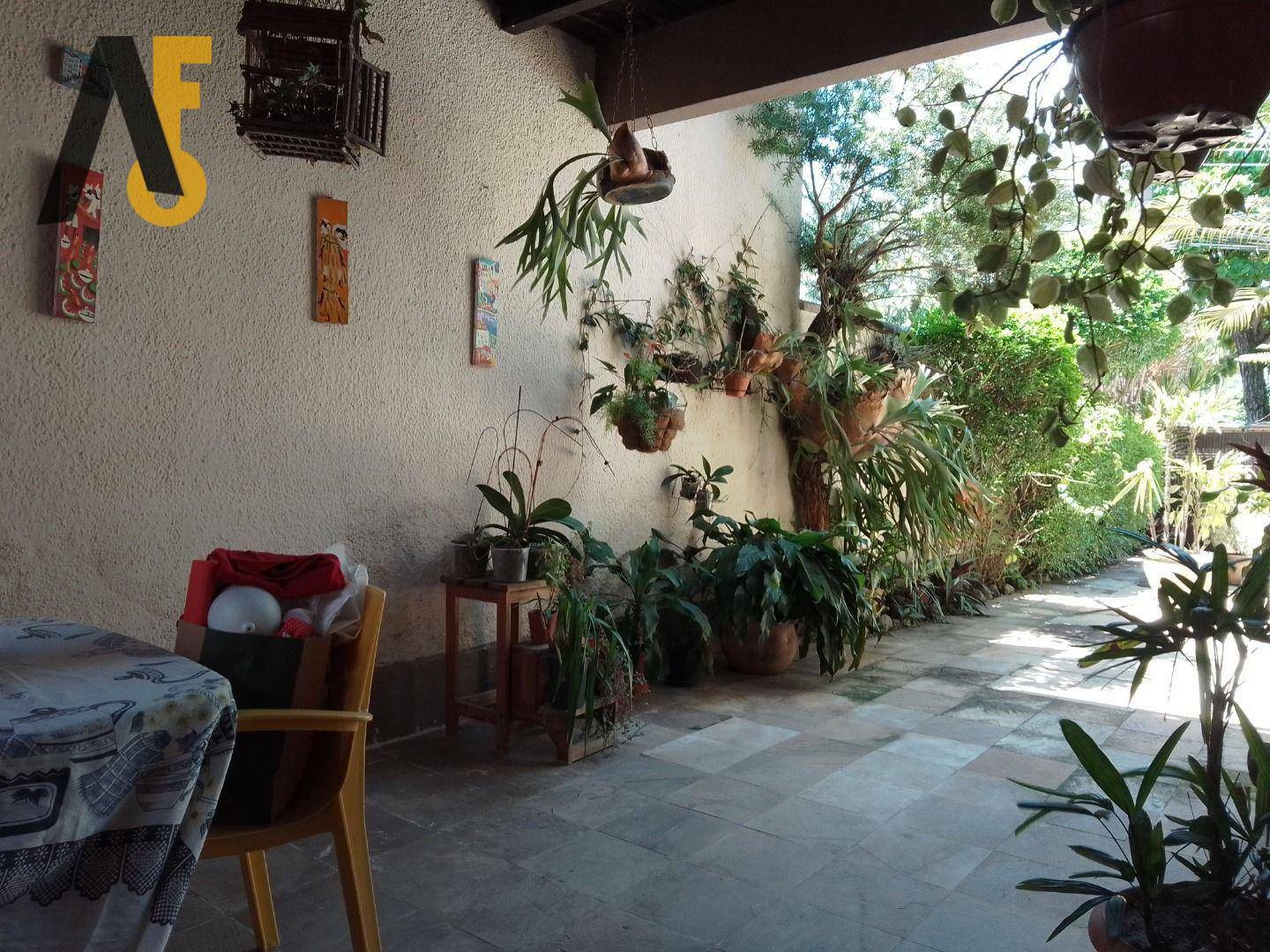 Casa à venda com 4 quartos, 240m² - Foto 36