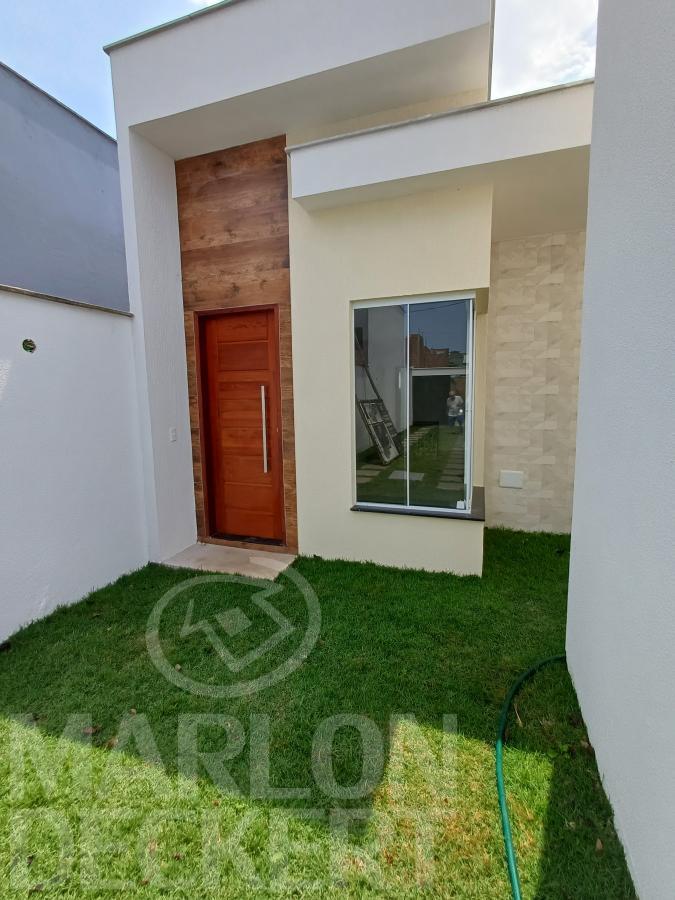 Casa à venda com 2 quartos, 68m² - Foto 3