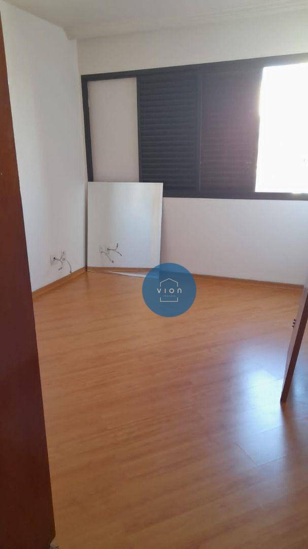 Apartamento à venda e aluguel com 3 quartos, 131m² - Foto 5