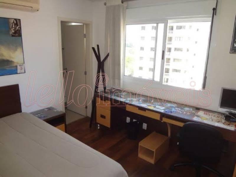 Apartamento para alugar com 3 quartos, 205m² - Foto 18