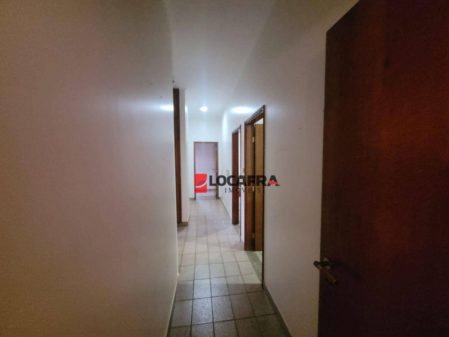 Casa à venda com 3 quartos, 576M2 - Foto 28