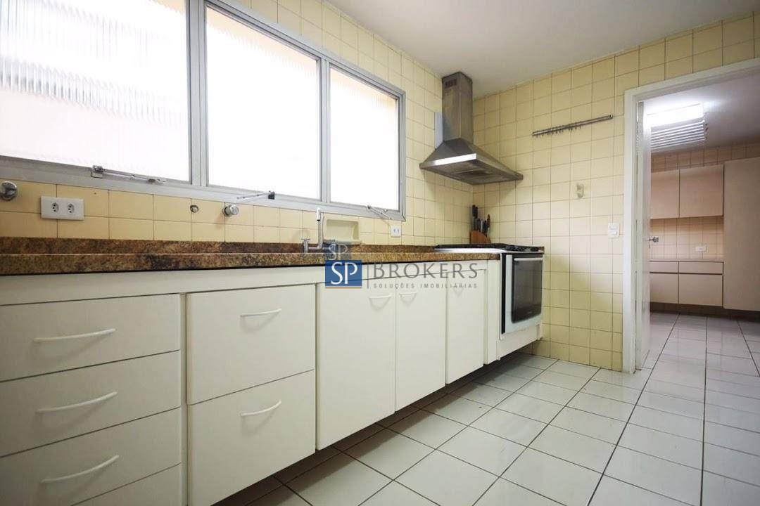 Apartamento à venda com 3 quartos, 208m² - Foto 14