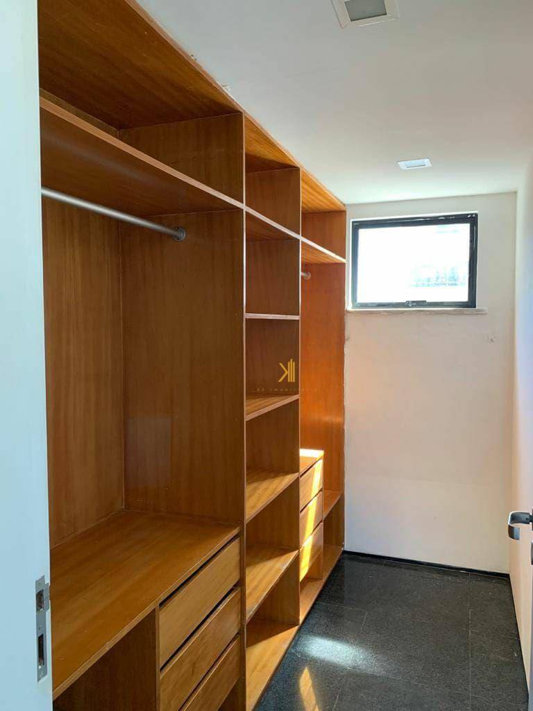 Apartamento à venda com 4 quartos, 195m² - Foto 18