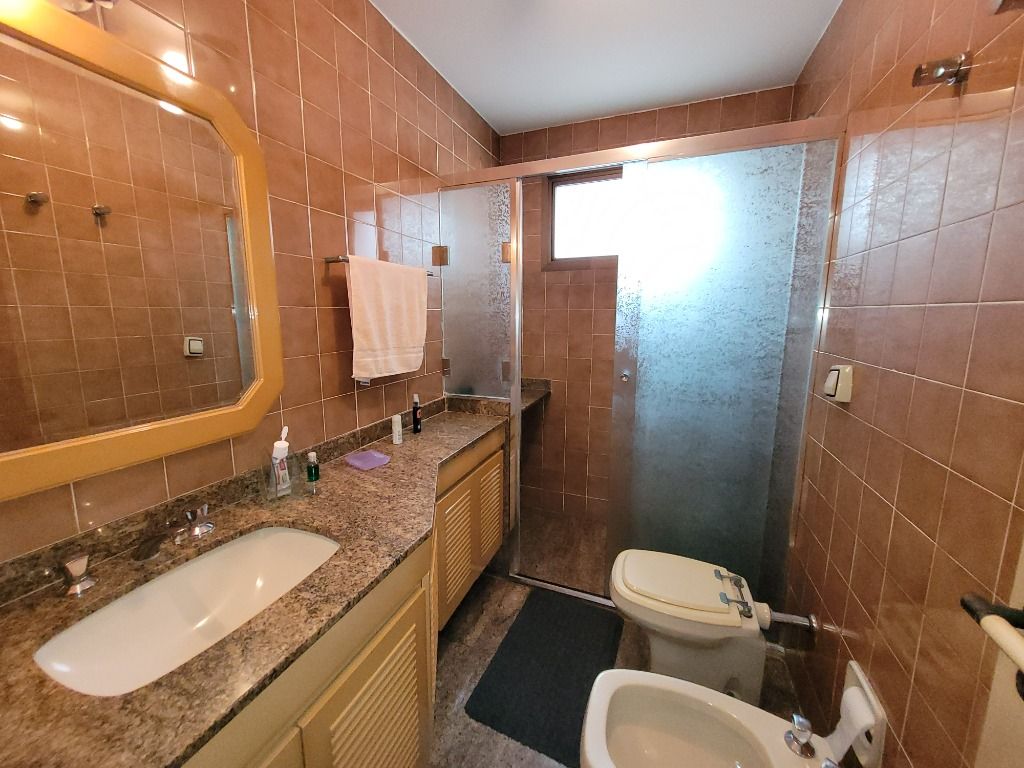 Apartamento à venda com 4 quartos, 216m² - Foto 22