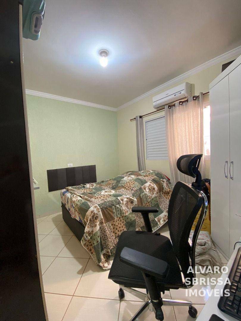 Casa à venda com 2 quartos, 114m² - Foto 9