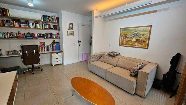 Apartamento à venda com 2 quartos, 67m² - Foto 6