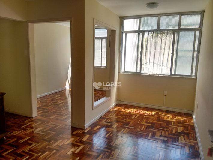 Apartamento à venda com 3 quartos, 60m² - Foto 2