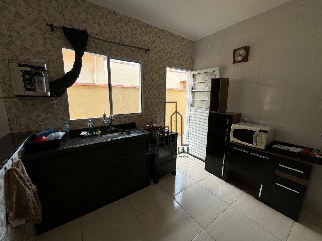 Casa à venda com 2 quartos, 56m² - Foto 2