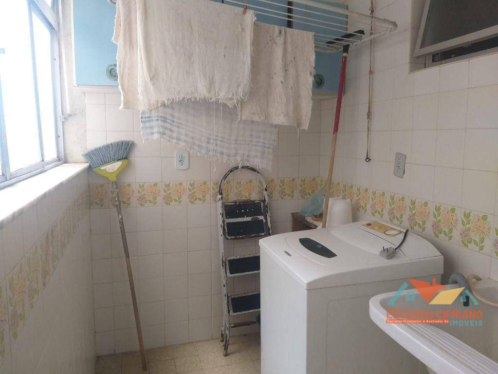 Apartamento à venda com 3 quartos, 130m² - Foto 7