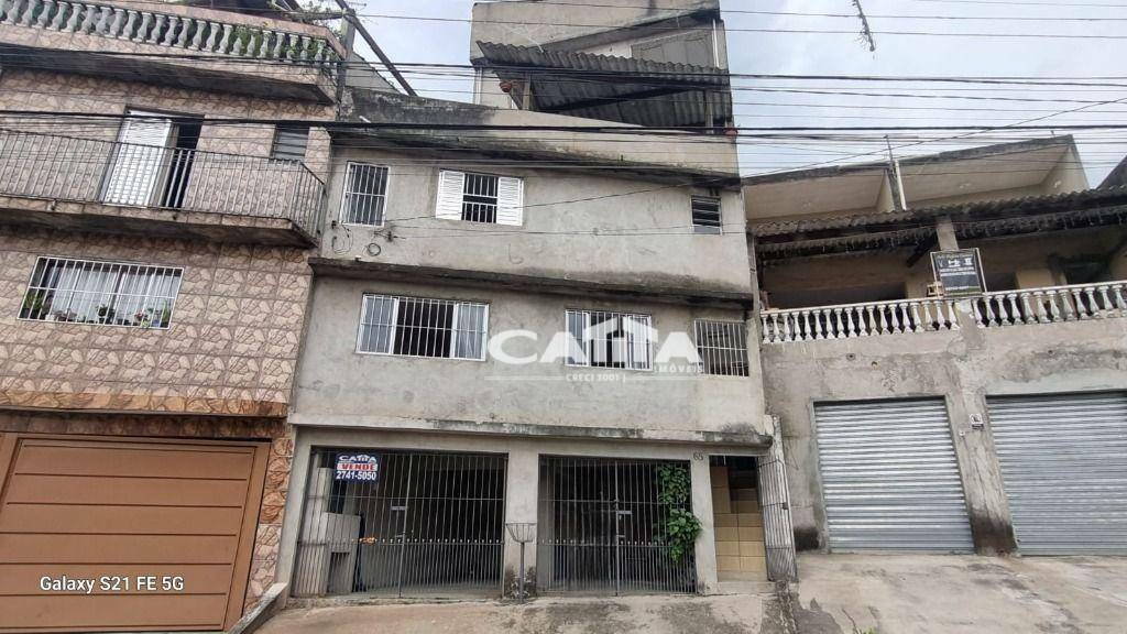 Sobrado à venda com 7 quartos, 150m² - Foto 1