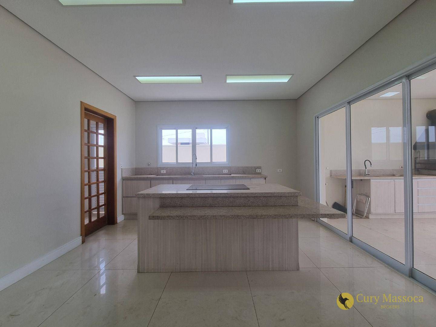 Casa de Condomínio à venda, 318m² - Foto 11