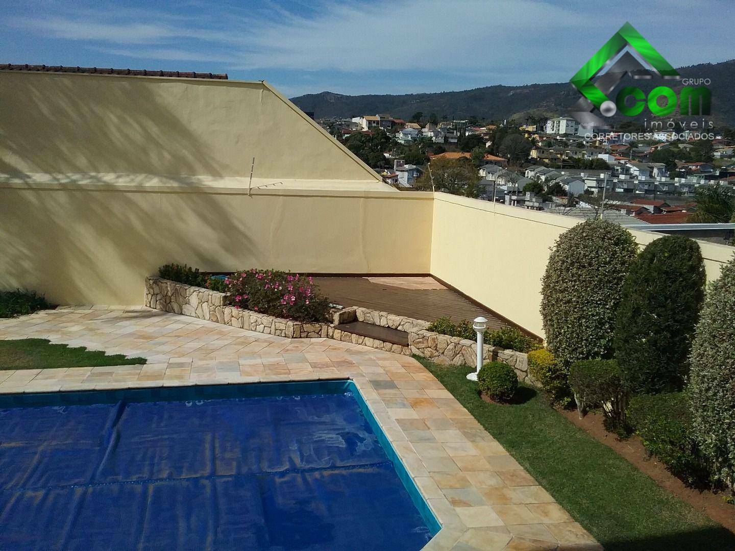 Casa à venda com 5 quartos, 365m² - Foto 2