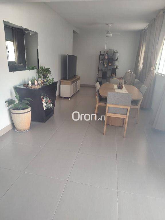 Casa de Condomínio à venda com 3 quartos, 120m² - Foto 2