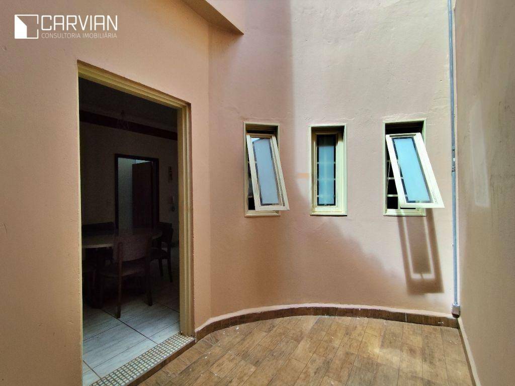 Casa à venda com 3 quartos, 153m² - Foto 8