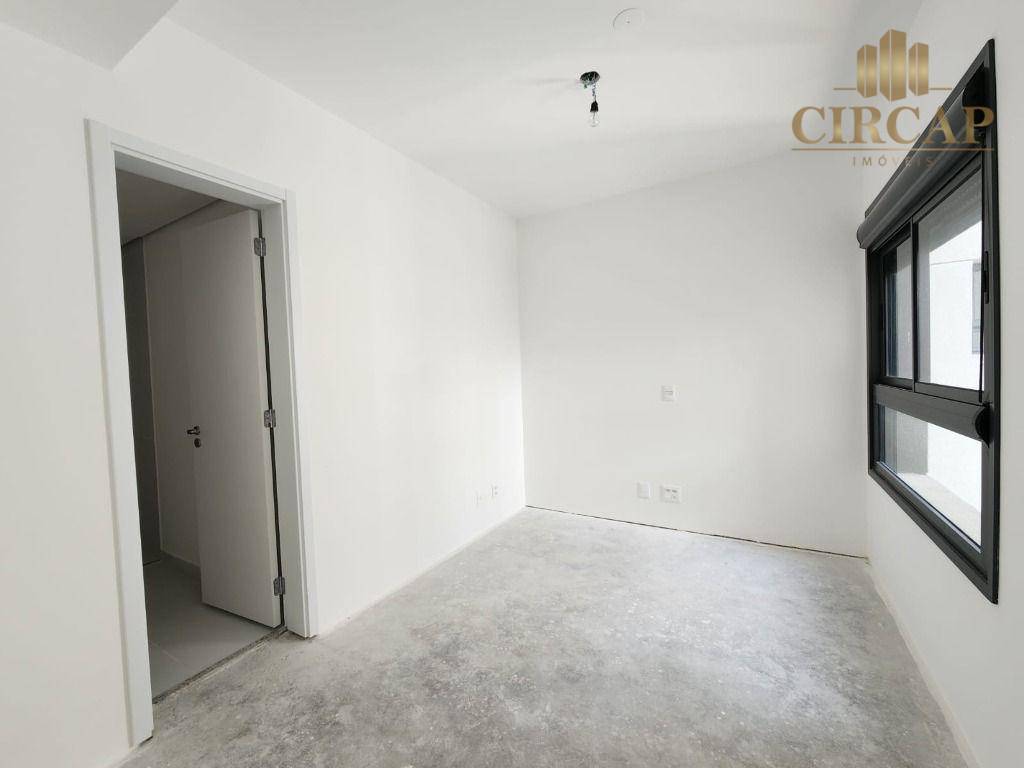 Apartamento à venda com 4 quartos, 150m² - Foto 17