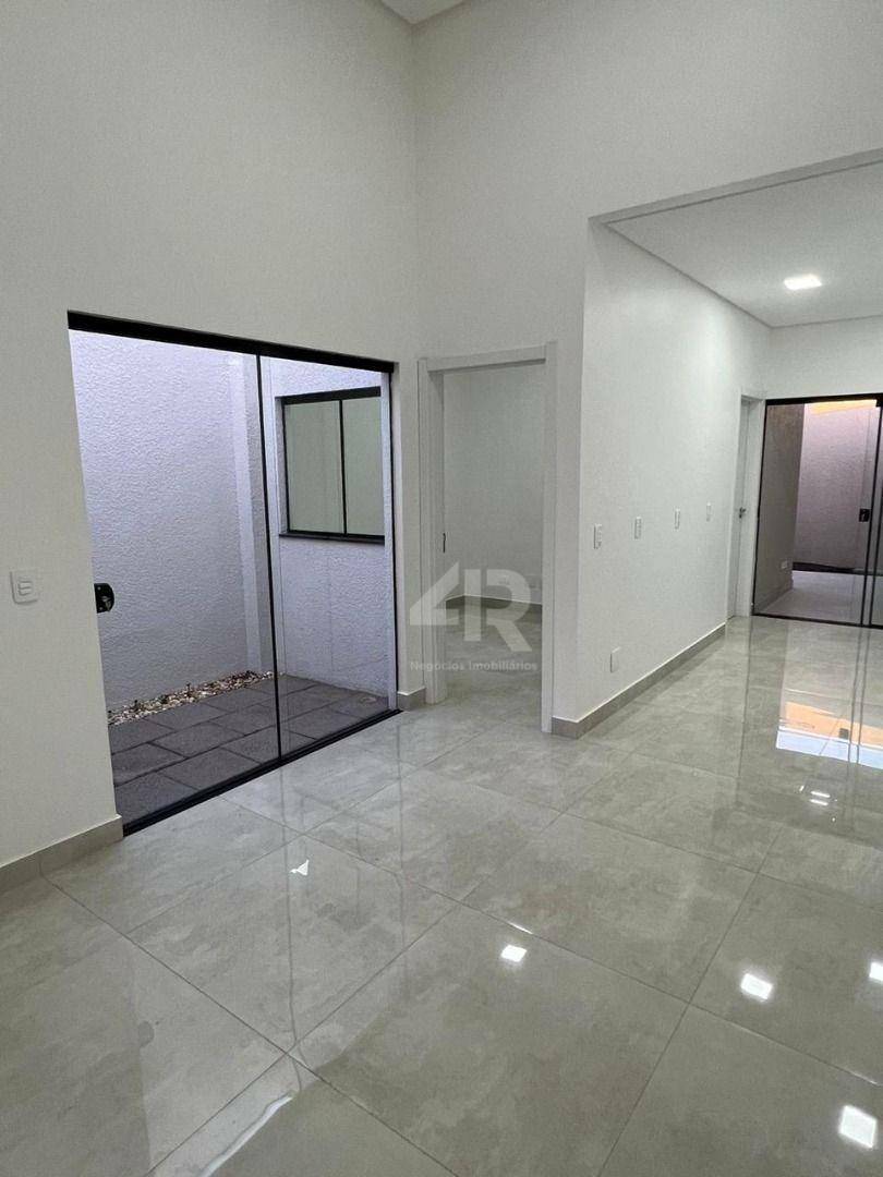 Casa à venda com 3 quartos, 77m² - Foto 12