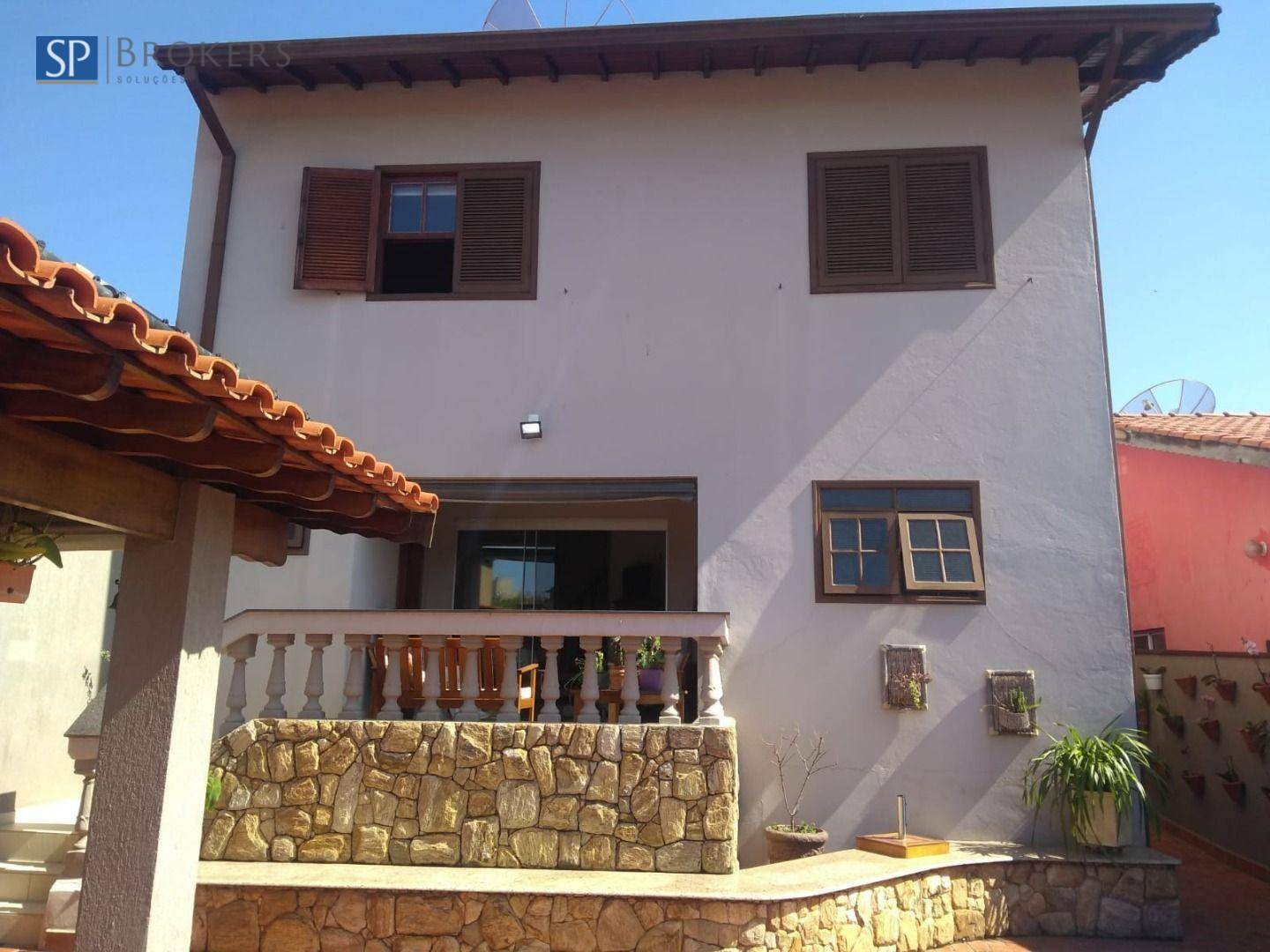 Casa à venda com 4 quartos, 250m² - Foto 24