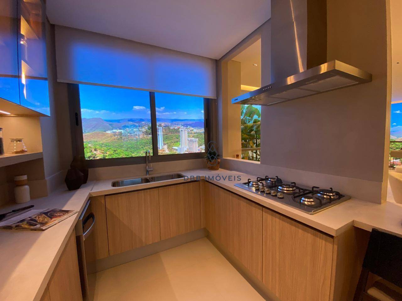 Apartamento à venda com 4 quartos, 199m² - Foto 11