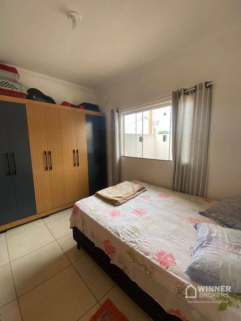 Casa à venda com 2 quartos, 80m² - Foto 4