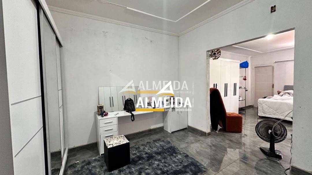 Casa, 4 quartos, 91 m² - Foto 2