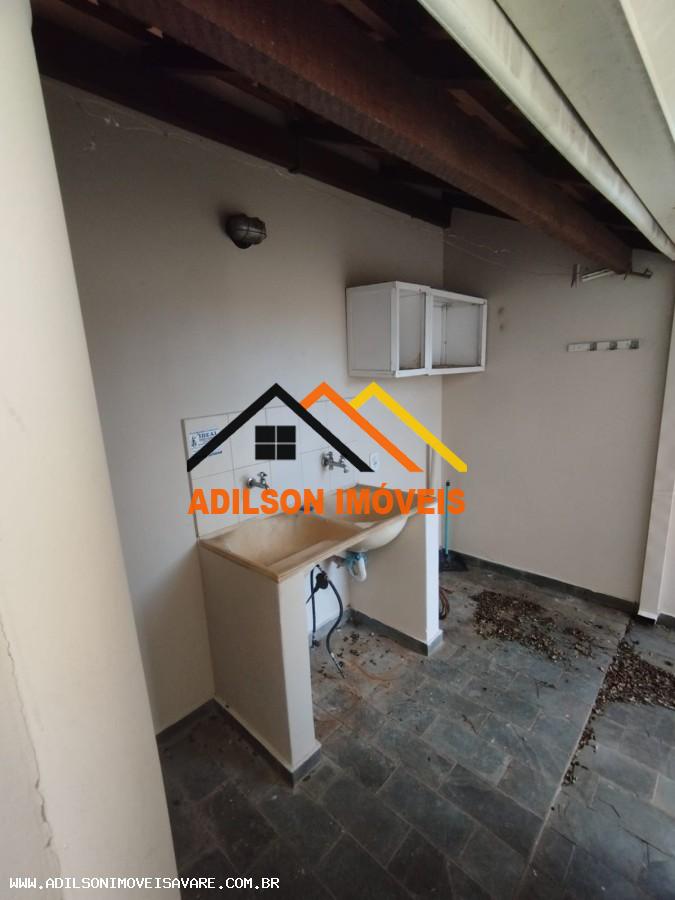 Casa à venda com 3 quartos, 127m² - Foto 11