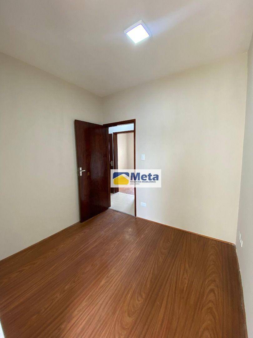 Apartamento para alugar com 3 quartos, 110m² - Foto 13