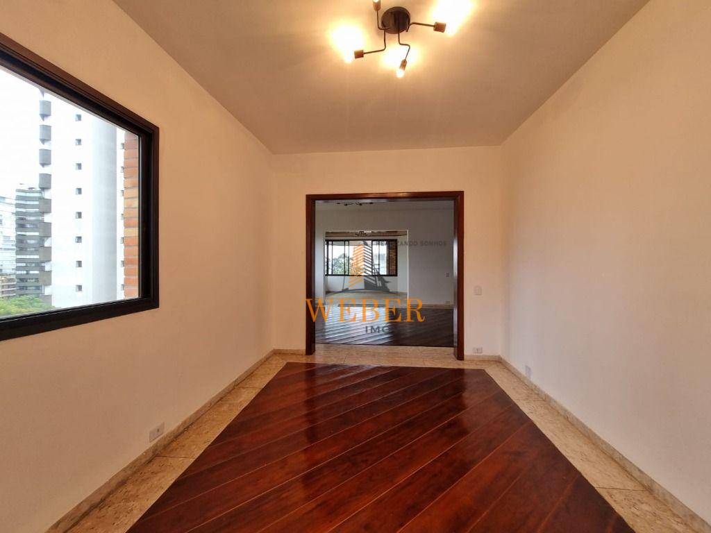 Apartamento à venda com 4 quartos, 236m² - Foto 3