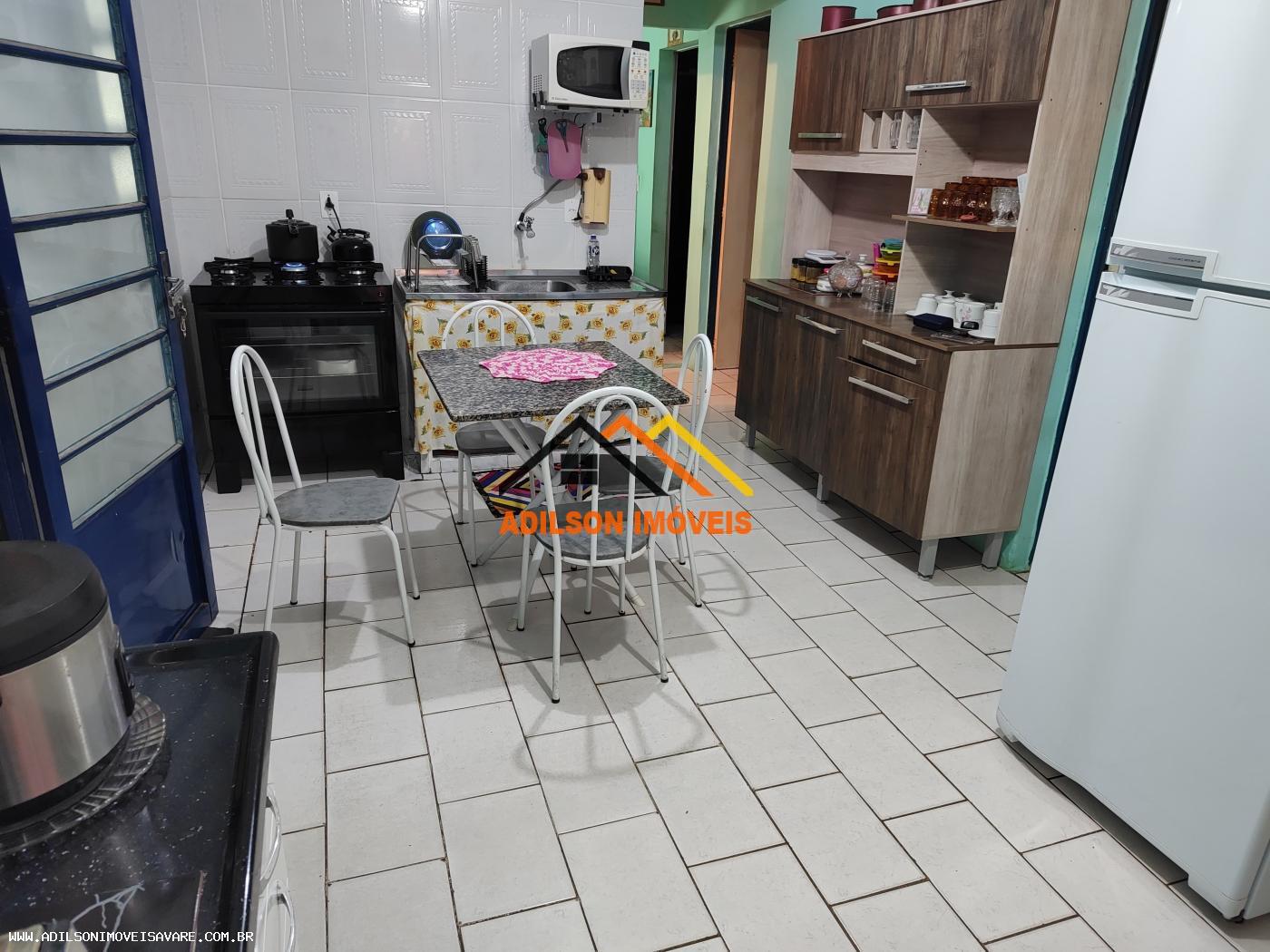 Casa à venda com 3 quartos, 200m² - Foto 4