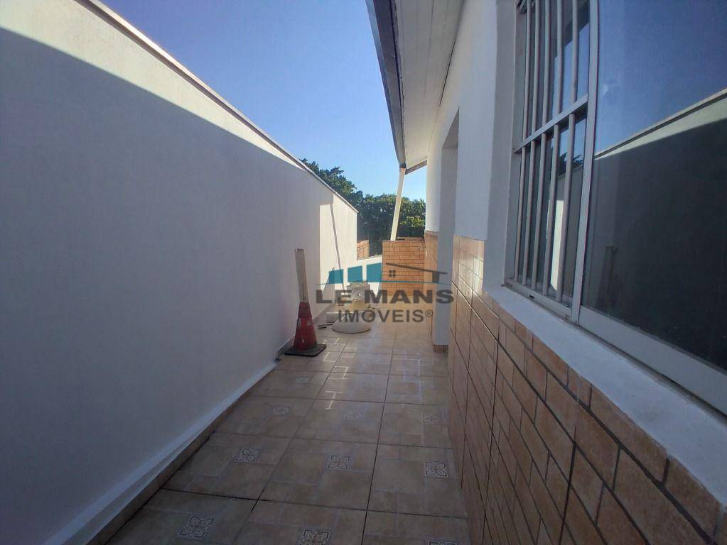 Casa à venda com 1 quarto, 54m² - Foto 18