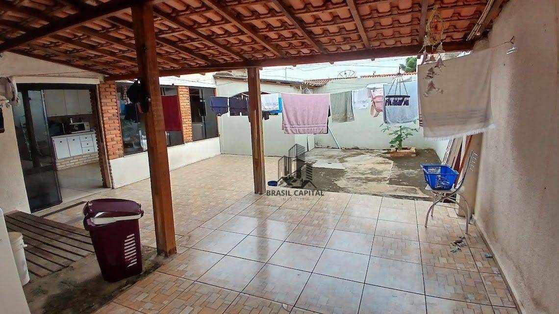 Casa à venda e aluguel com 3 quartos, 120m² - Foto 9