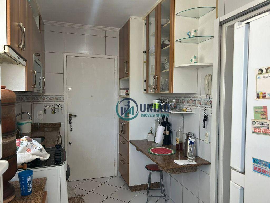 Apartamento à venda com 2 quartos, 90m² - Foto 4