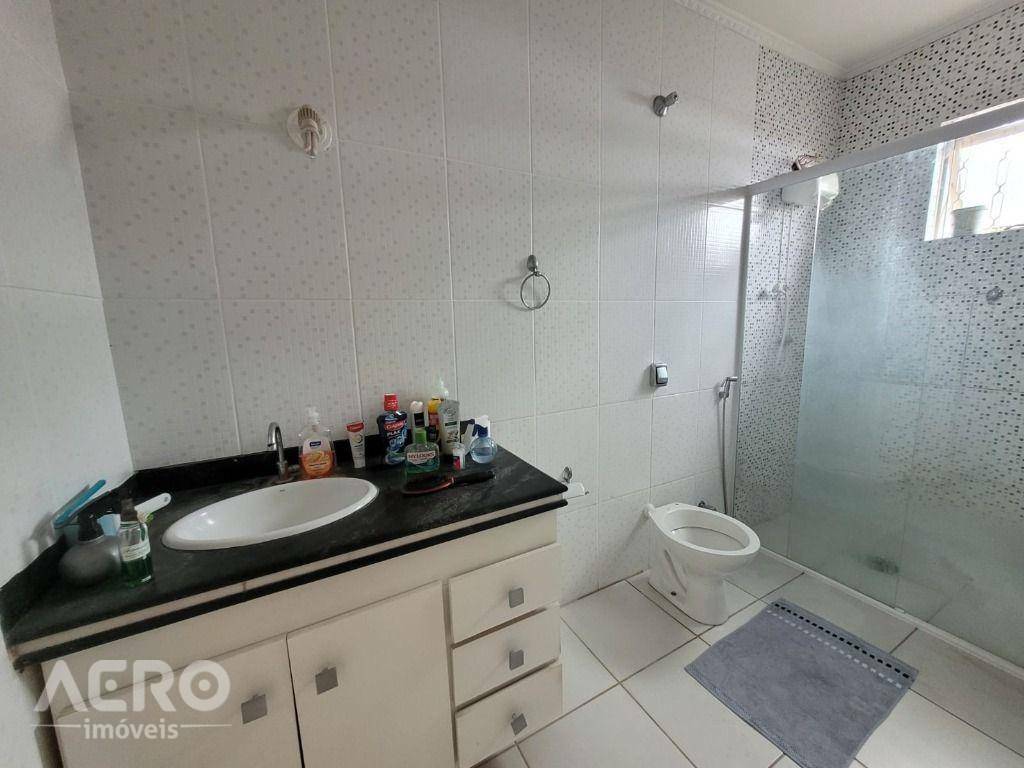 Casa à venda com 2 quartos, 126m² - Foto 47