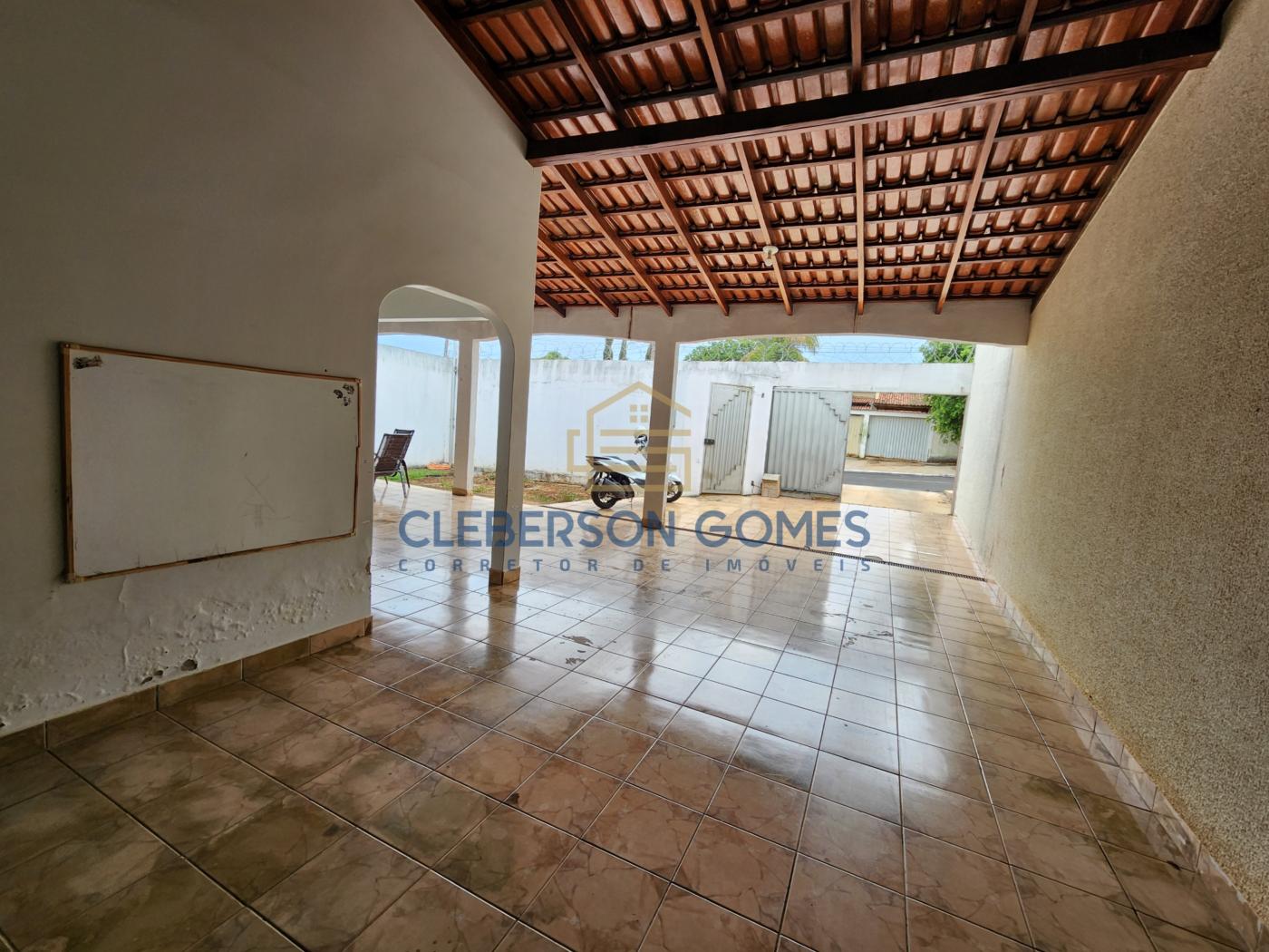 Casa à venda com 3 quartos, 360m² - Foto 5