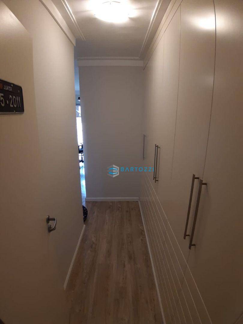 Apartamento à venda com 3 quartos, 210m² - Foto 10