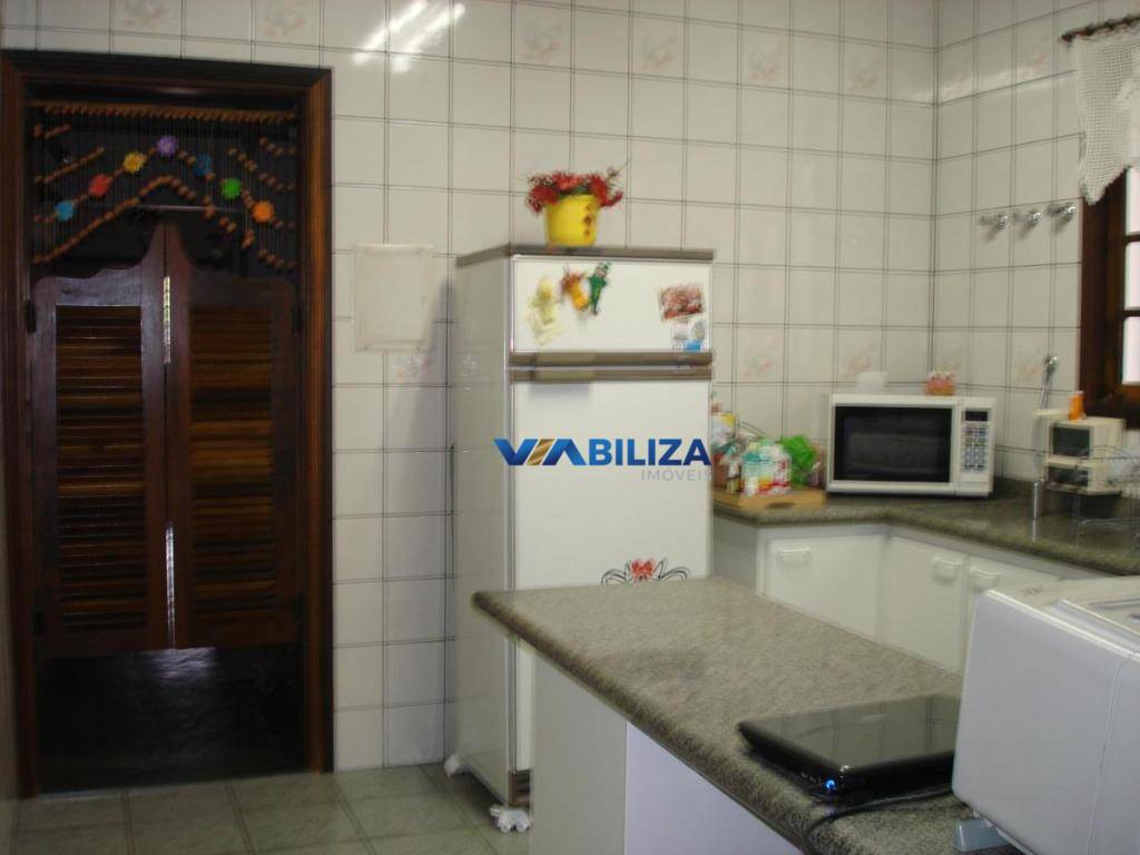 Sobrado à venda com 2 quartos, 150m² - Foto 3