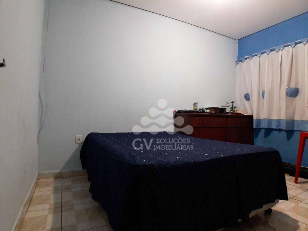 Casa à venda com 3 quartos, 235m² - Foto 8