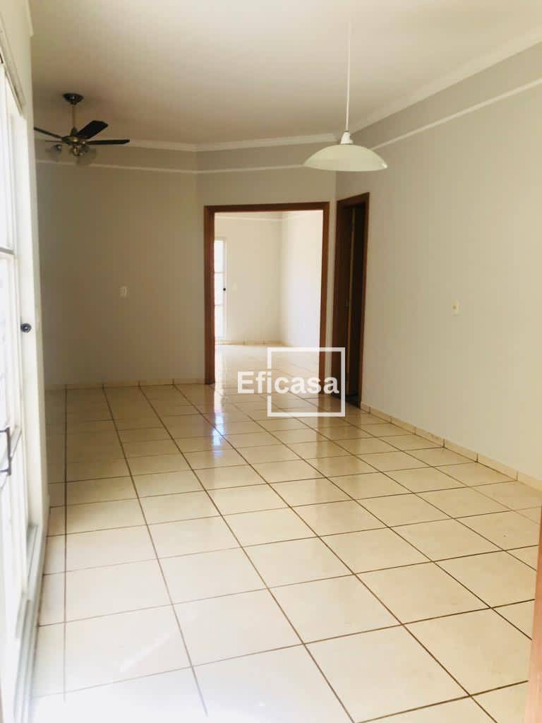 Casa à venda com 4 quartos, 240m² - Foto 20