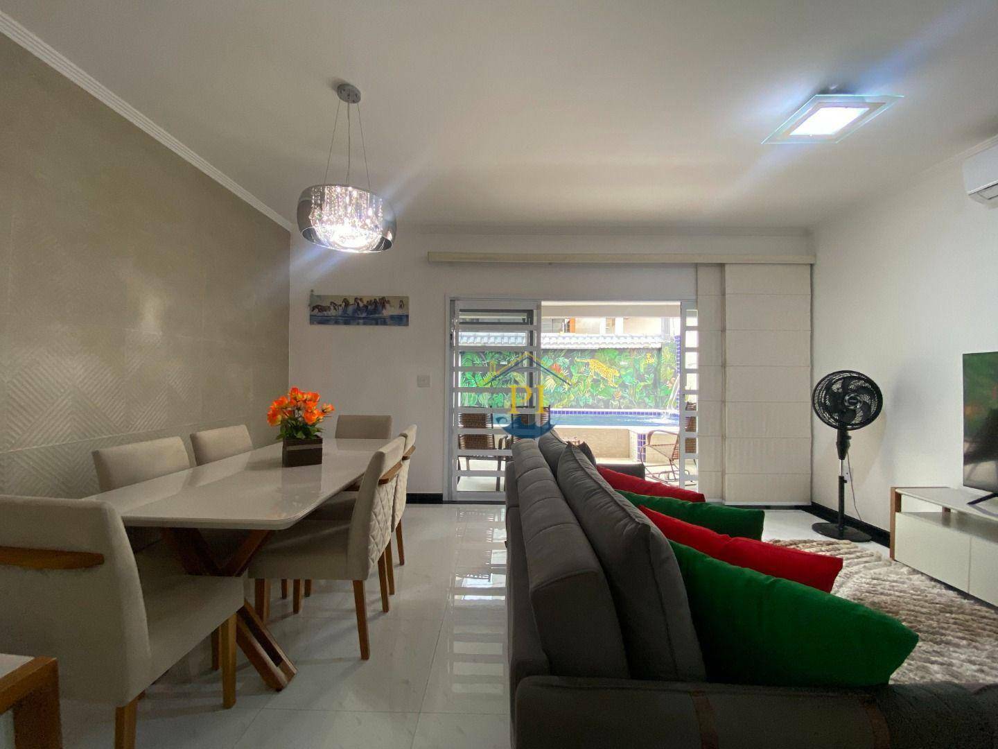 Casa à venda com 3 quartos, 228m² - Foto 9