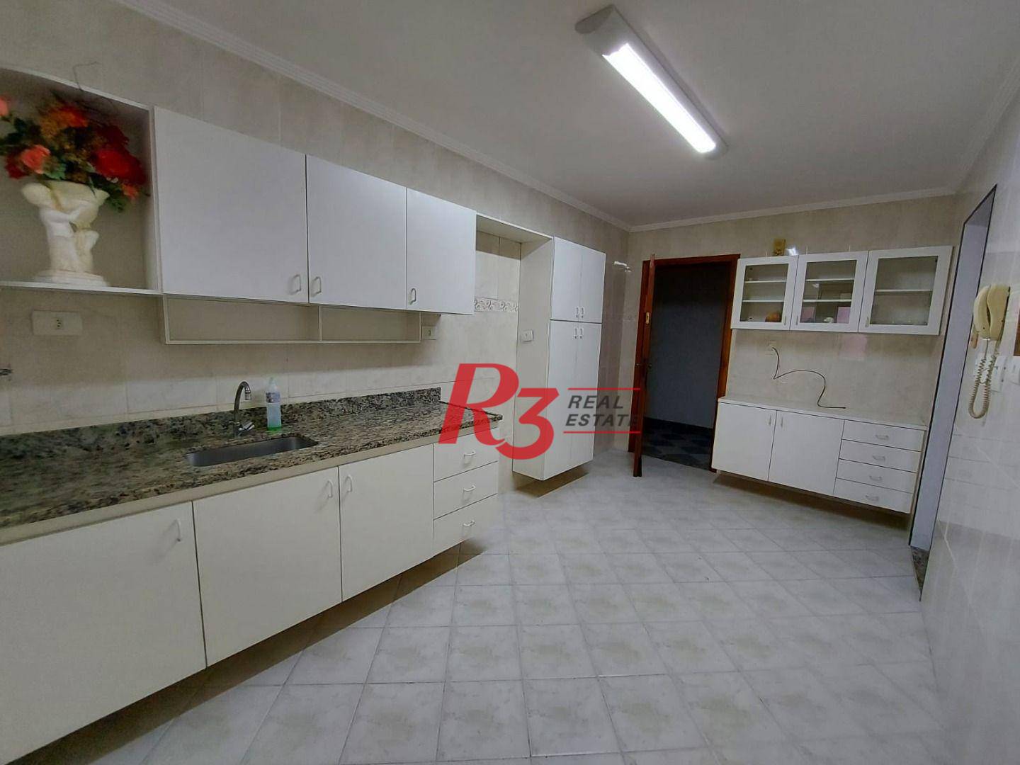 Apartamento à venda com 3 quartos, 125m² - Foto 8