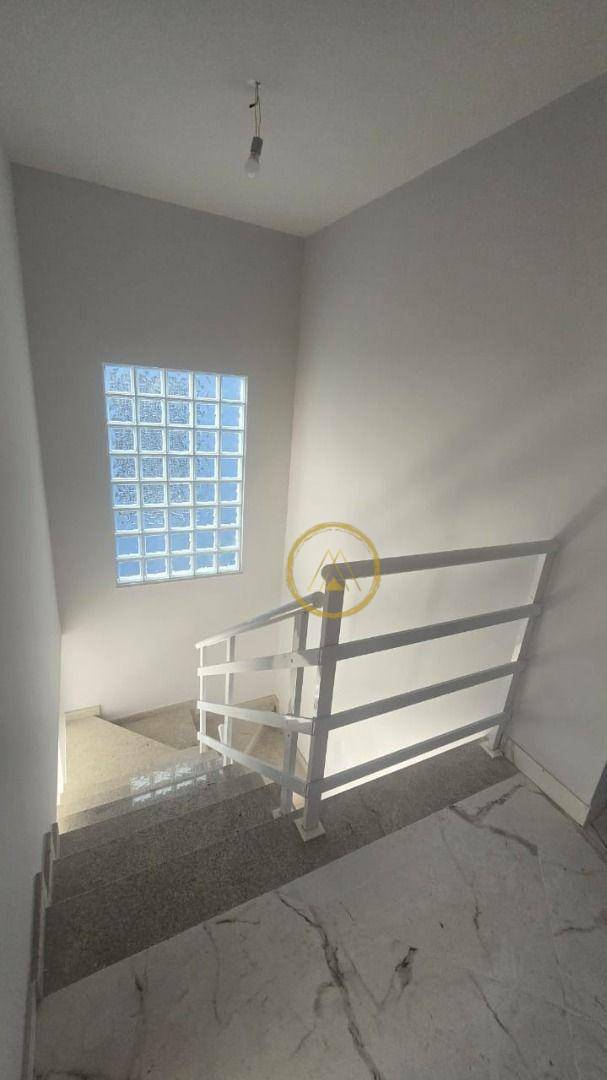 Casa à venda com 3 quartos, 128m² - Foto 10