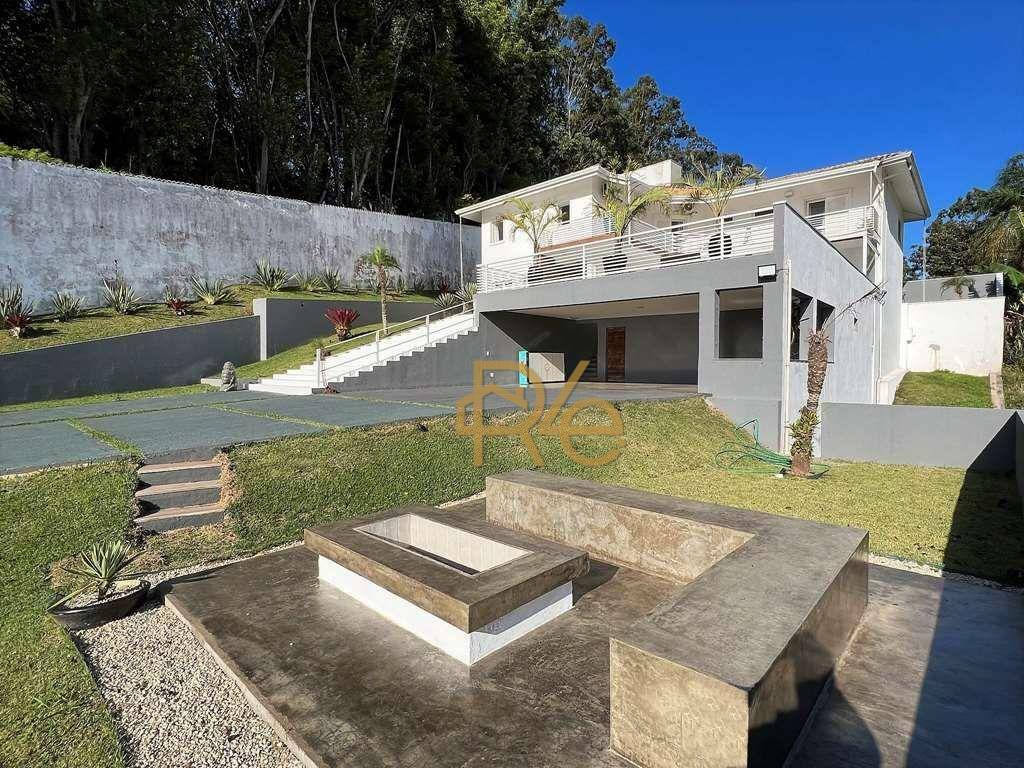 Casa de Condomínio à venda com 5 quartos, 428m² - Foto 4