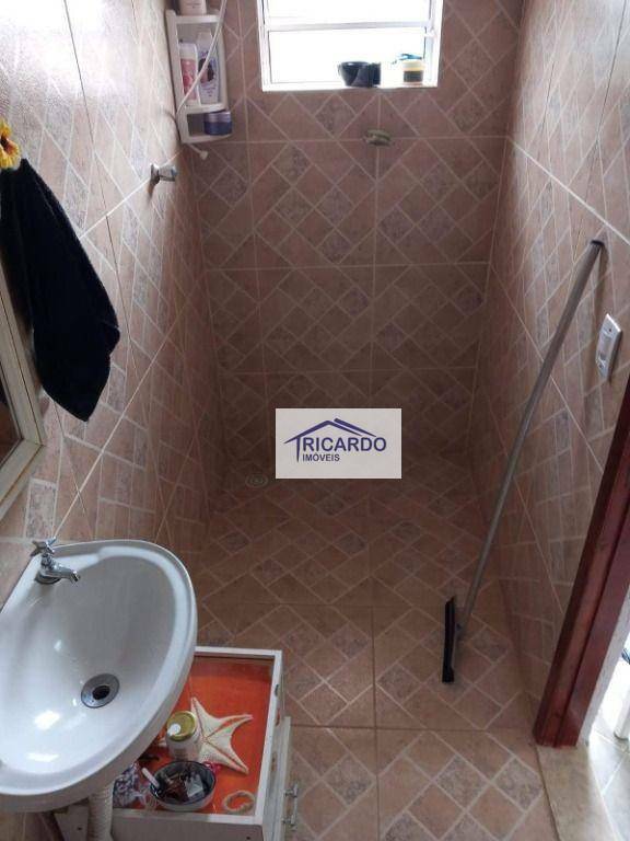 Sobrado à venda com 3 quartos, 130m² - Foto 2