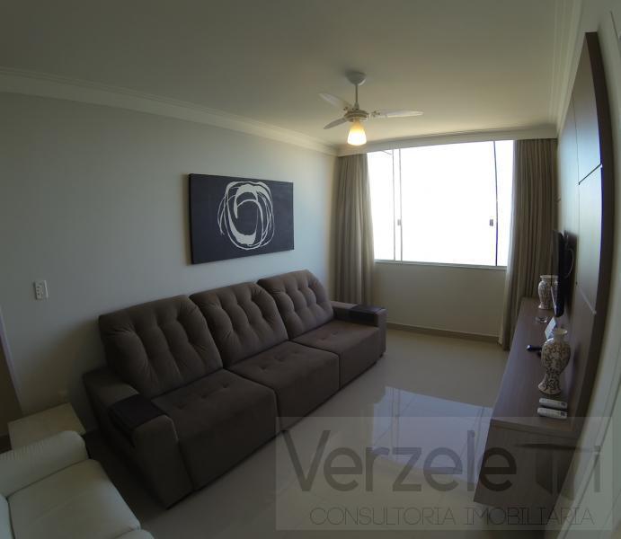 Apartamento à venda com 4 quartos, 180m² - Foto 6