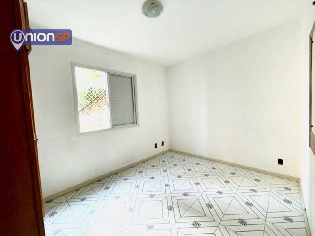 Apartamento à venda com 2 quartos, 64m² - Foto 7